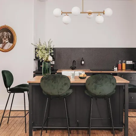 Apartment Crebillon - Maisons Du Monde & Suites *