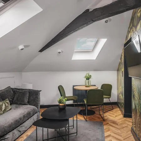 Crebillon - Maisons Du Monde & Suites Nantes